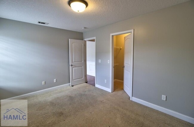 Building Photo - 112 Oak Harvest Ridge
