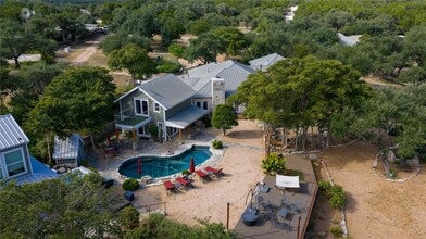 Building Photo - 0 Rainbows End Rd