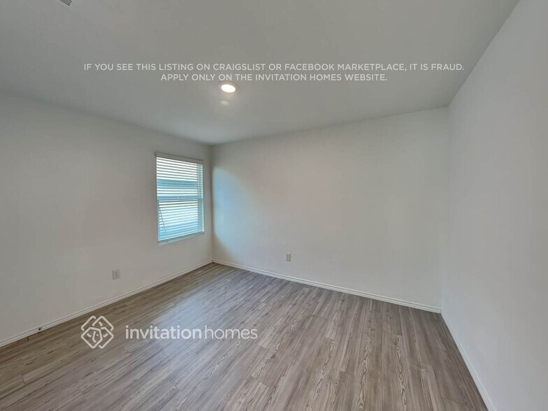 Building Photo - 14331 Estuary Pl