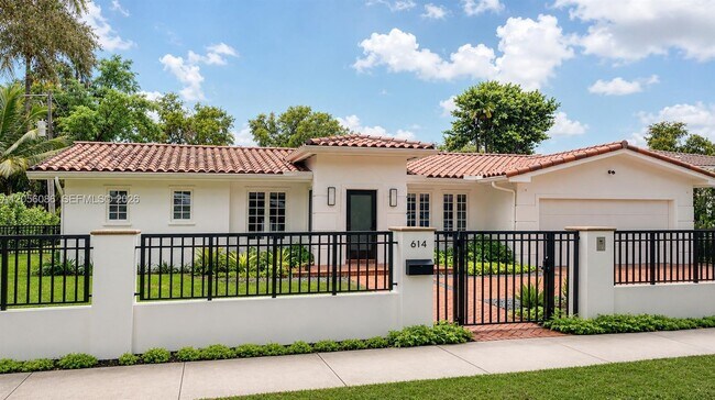 Building Photo - 614 San Juan Dr