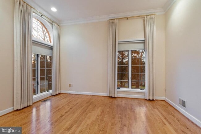 Building Photo - 1159 Mill Garden Ct