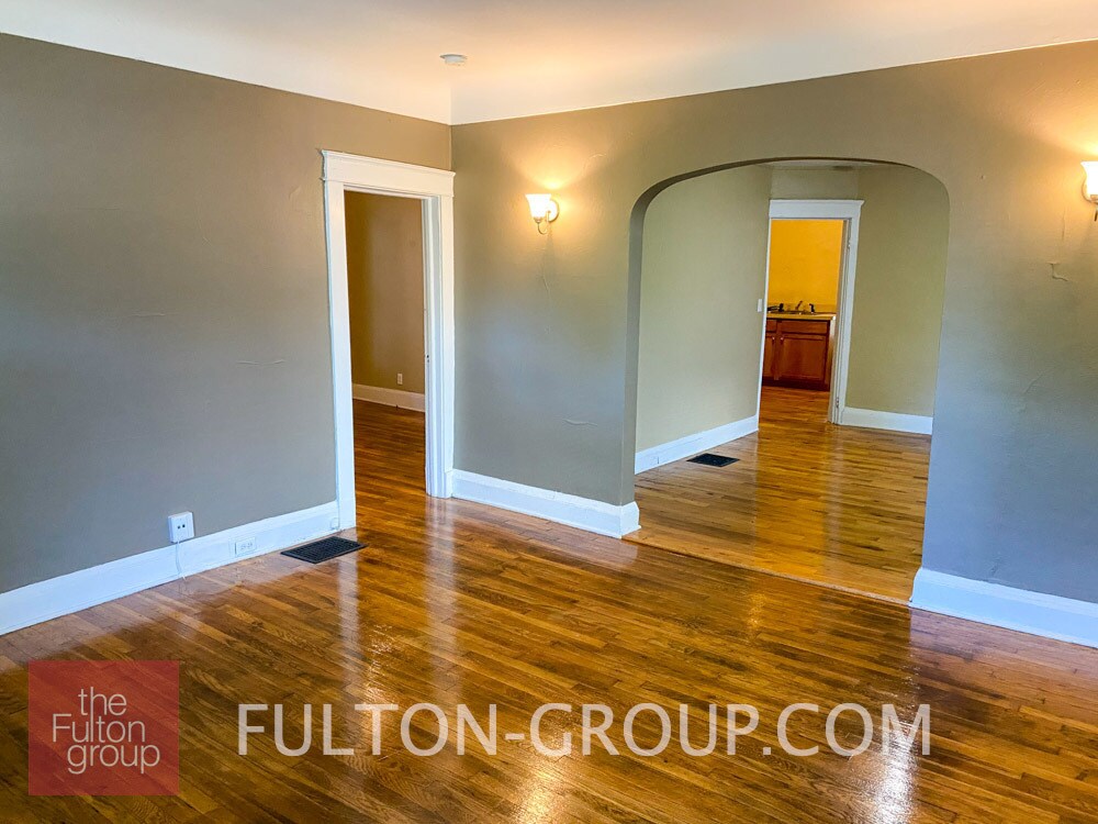 Building Photo - 1110 Fulton St E