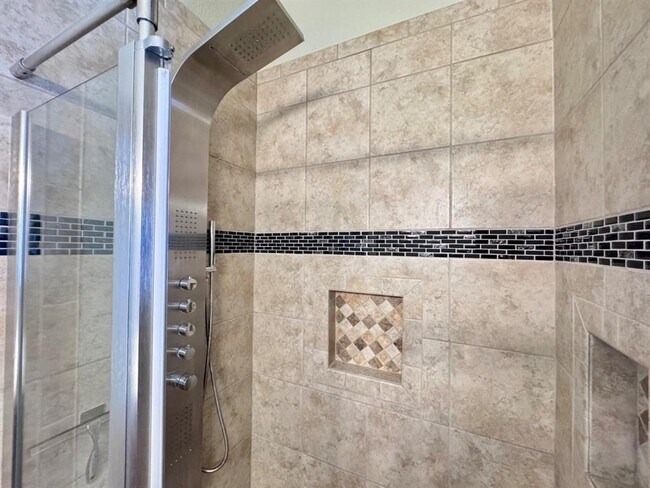 Building Photo - 16401 Osceola Trail