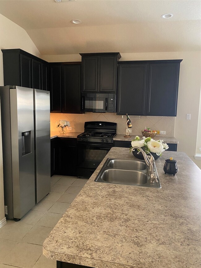 Building Photo - 22810 Highland Bluff Ln