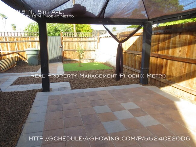 Building Photo - UPTOWN HOME WITH PRIVATE YARD!