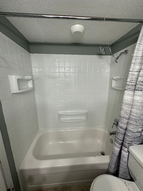 Building Photo - 2133 Quail Creek Dr