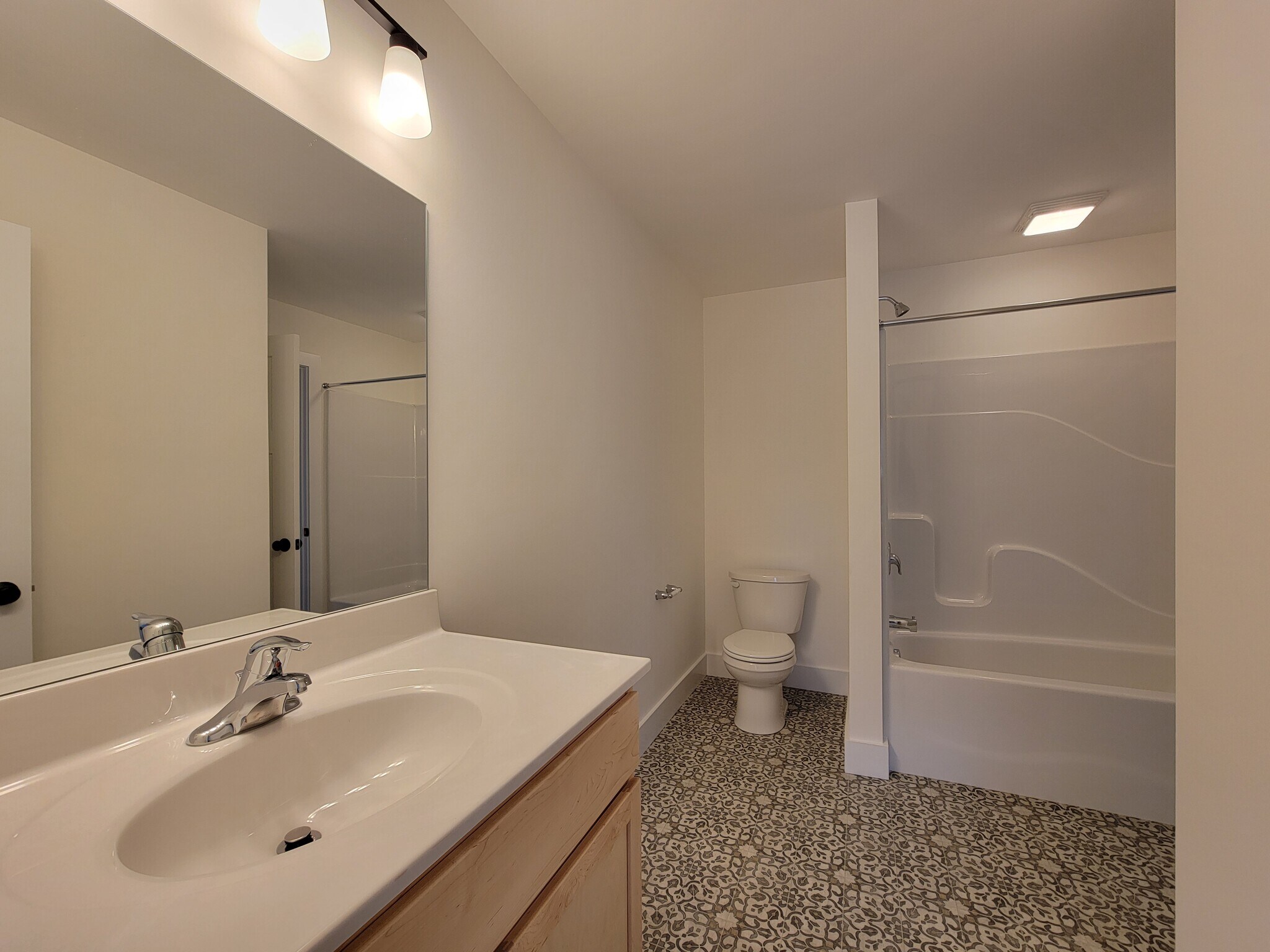 Building Photo - 17 Burk Ct