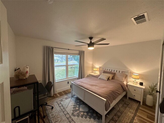 Building Photo - 5102 Greenheart Dr