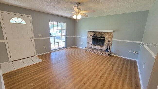 Building Photo - 3614 Dellefield St