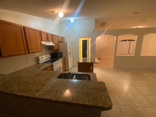 Building Photo - 909 Gateshead Ct