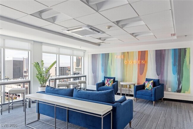 Building Photo - 150 Las Vegas Blvd N