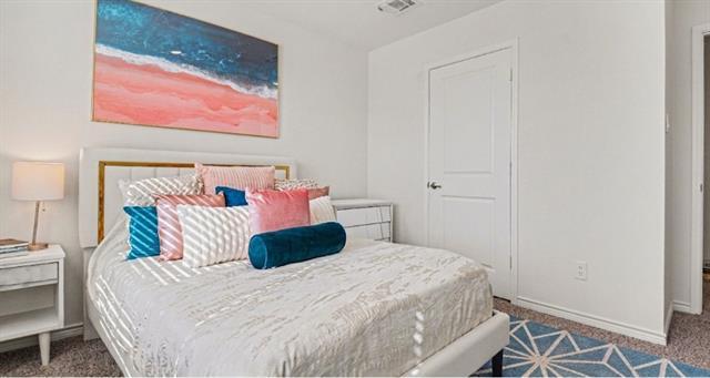 Building Photo - 1613 Grand Villa St