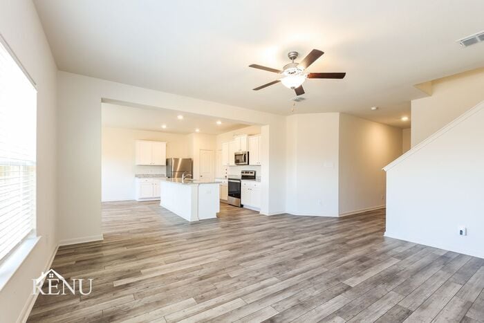 Building Photo - 2810 Praline Ferry