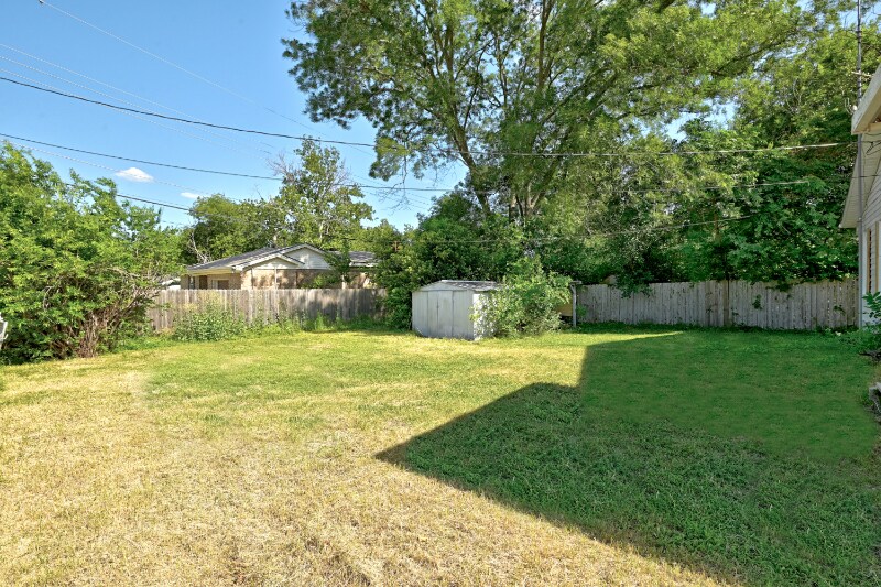 Building Photo - 1302 S 2nd St