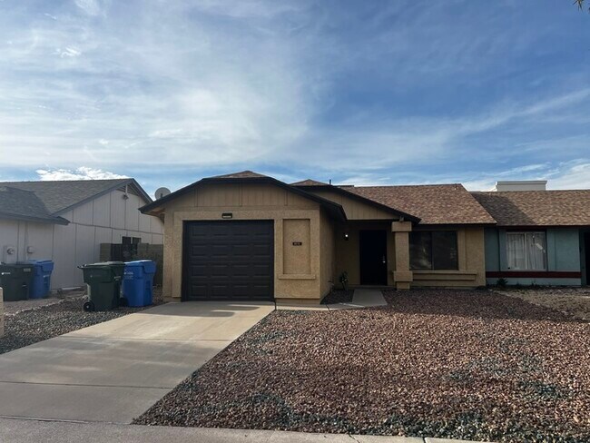 Primary Photo - North Phoenix 2 bedroom Duplex