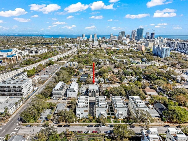 Building Photo - 342 14th St N