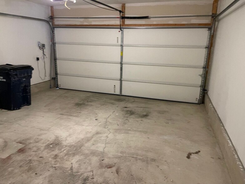 Building Photo - 1413 Blake St