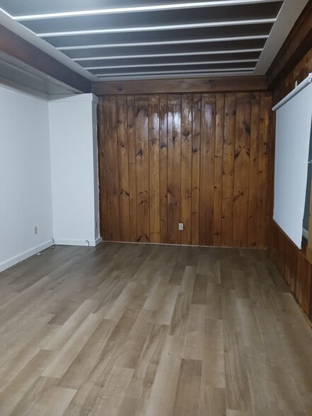 Building Photo - 1458 State St