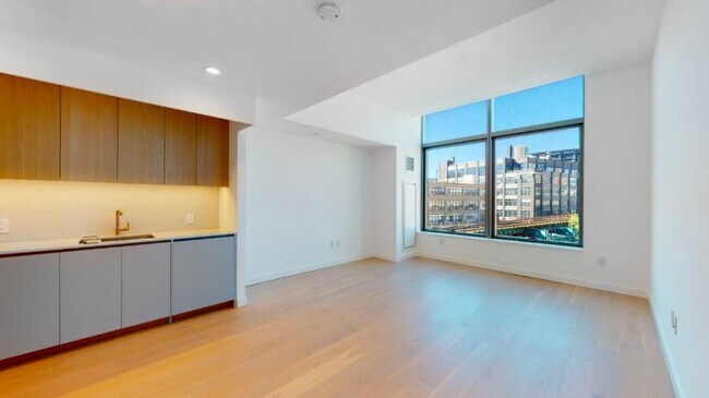 Building Photo - 0 bedroom in Queens NY 11101