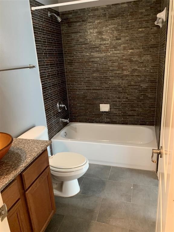 Building Photo - 3501 Chenevert St