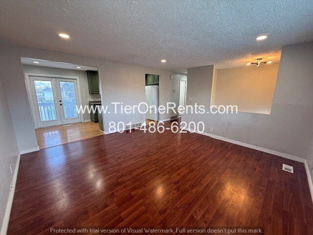 Building Photo - NO DEPOSIT option available for qualified renters!