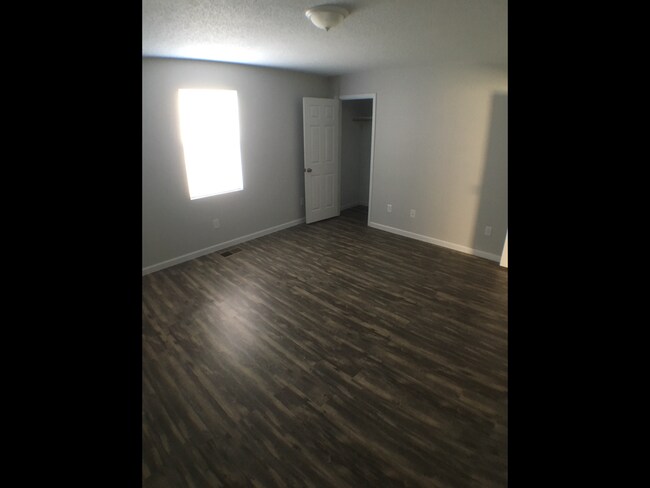 Building Photo - 608 W Watauga Ave