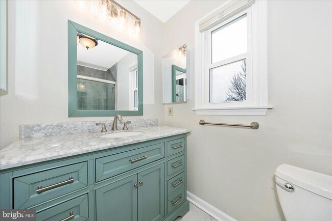 Building Photo - 6634 Rockridge Rd