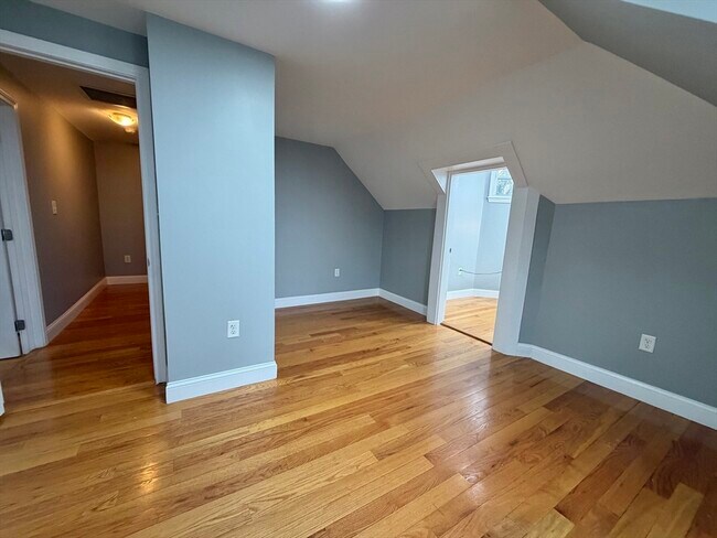 Building Photo - 786 Moody St