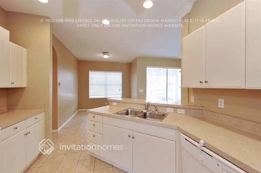Building Photo - 2169 Palm Ct