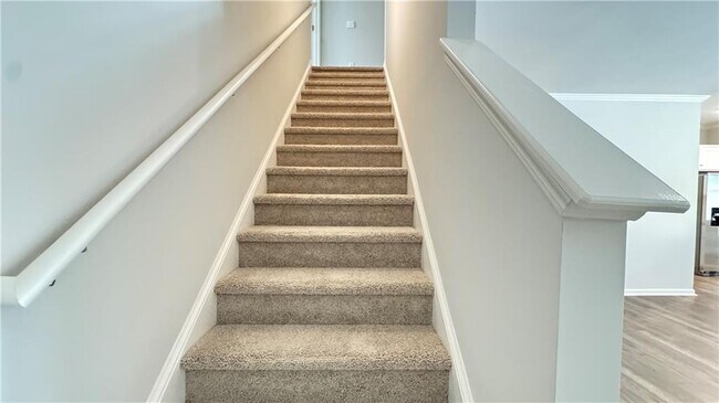 Building Photo - 3190 Greyton Dr