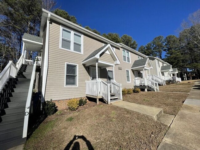 Building Photo - Perfectly sized 2 bedroom 1 bath