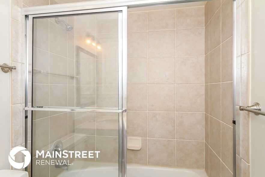 Building Photo - 999 Nottingham Rd