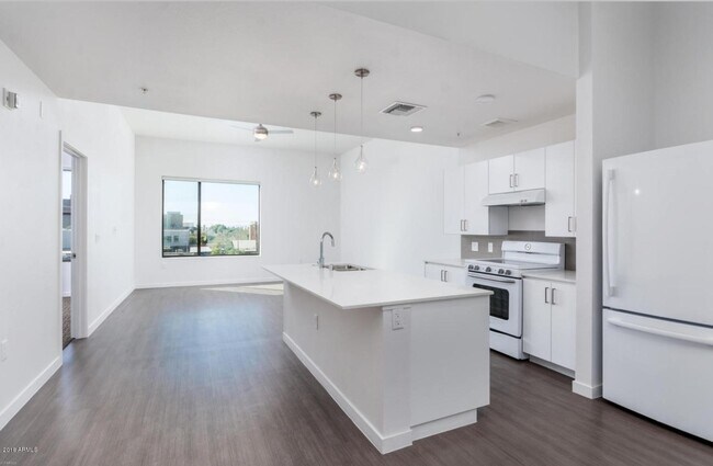 Primary Photo - 1130 N 2nd St