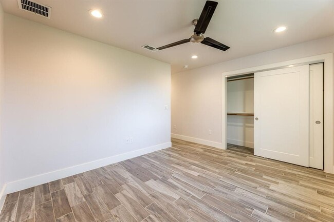 Building Photo - 8410 Romney Rd