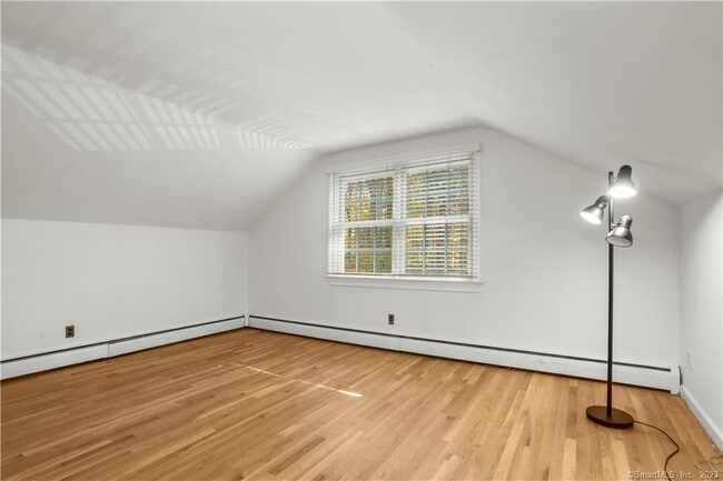 Building Photo - 202 S Bald Hill Rd