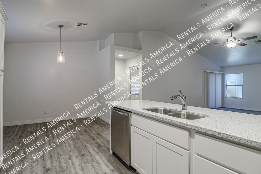 Building Photo - 12532 W St Moritz Ln