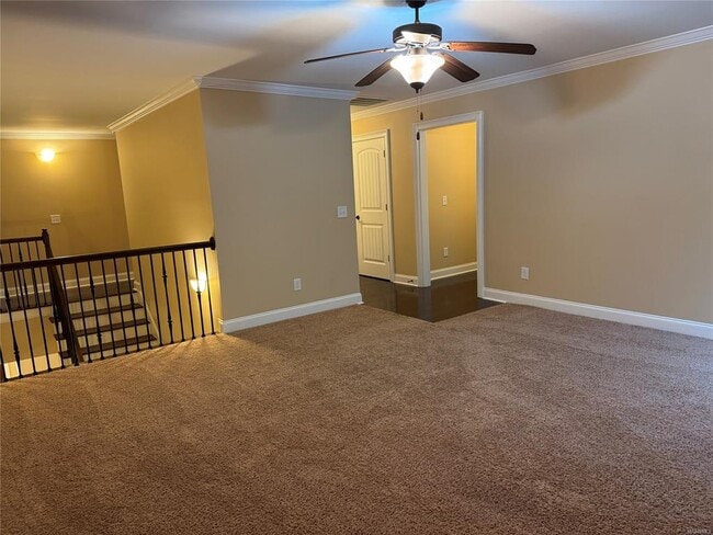 Building Photo - 436 Sydney Dr N