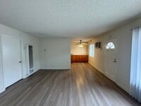 Building Photo - Beautifully Renovated 2 Bed / 1 Bath Apartment for Rent in Los Alamitos!