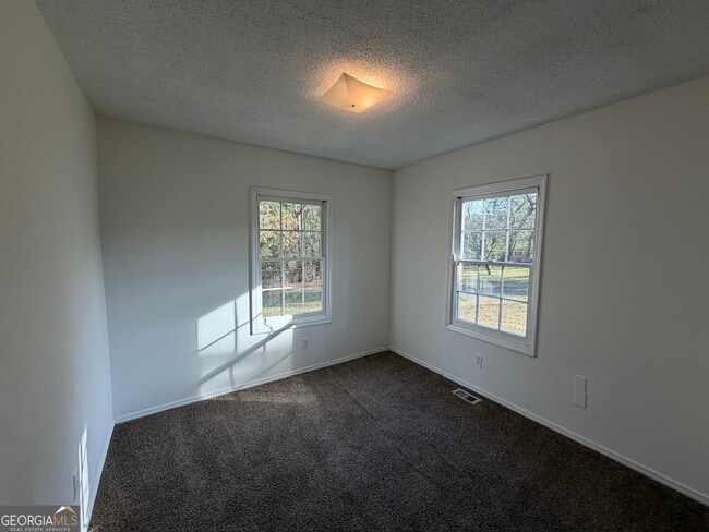 Building Photo - 2933 Coffer Dr