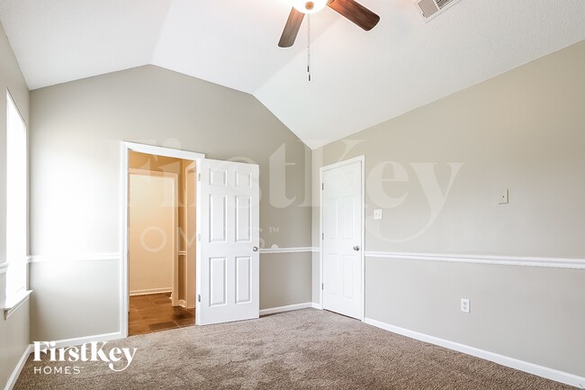 Building Photo - 234 Oxford Dr