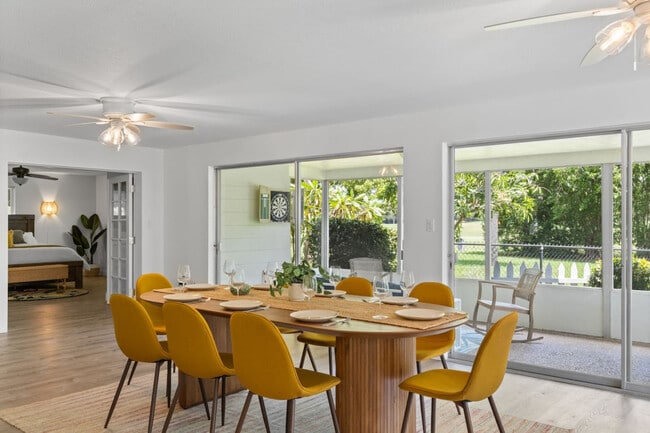 Building Photo - 460 Magellan Dr