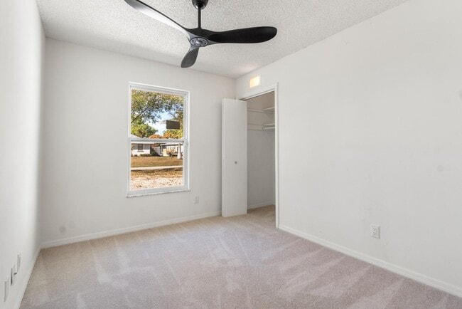 Building Photo - 1816 14th Ave SW