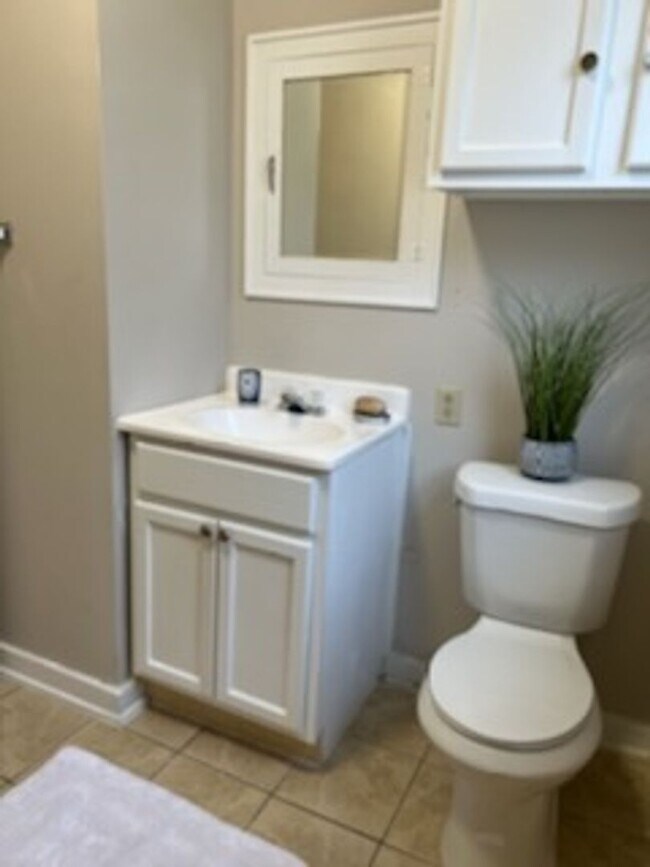 Building Photo - 2380 Forrest