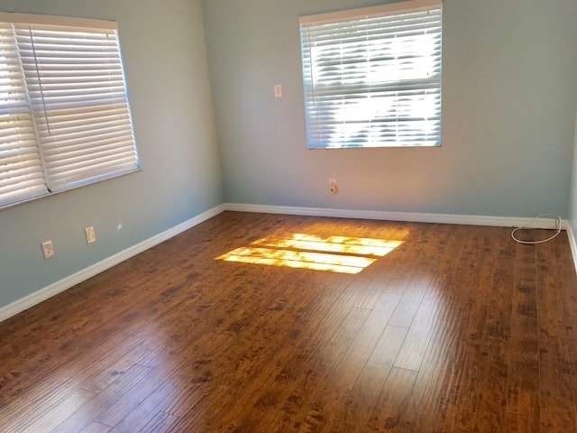 Building Photo - GREAT 3/2/1 SINGLE FAMILY HOME MINUTES TO ...