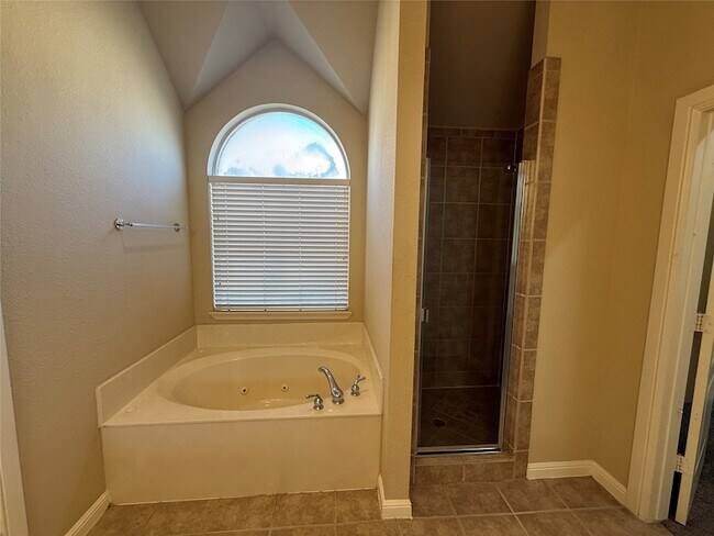 Building Photo - 8501 Layna Ct