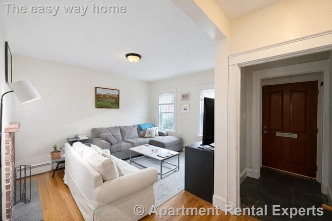 Building Photo - 24 Watson St