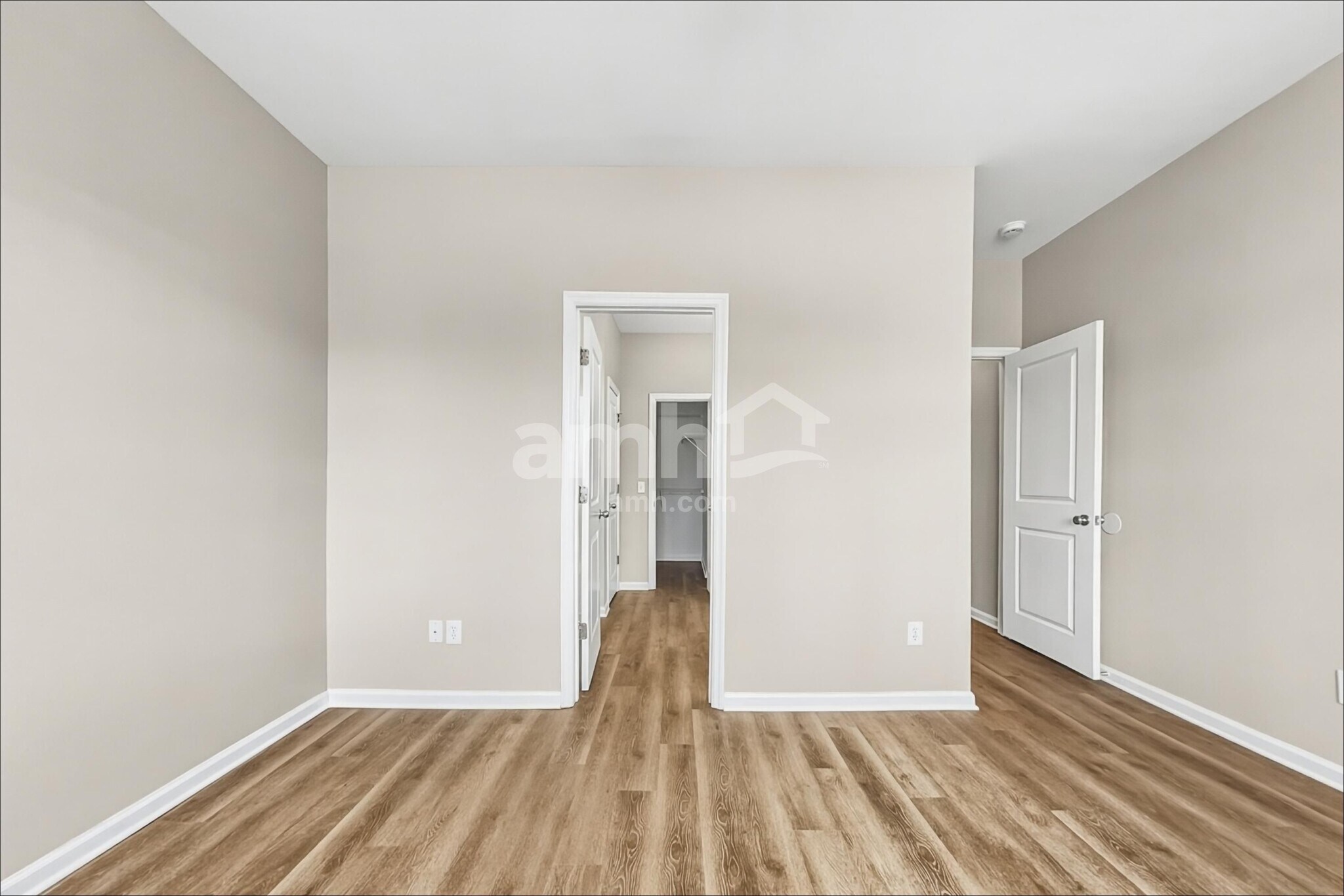 Building Photo - 578 English Oak Cir