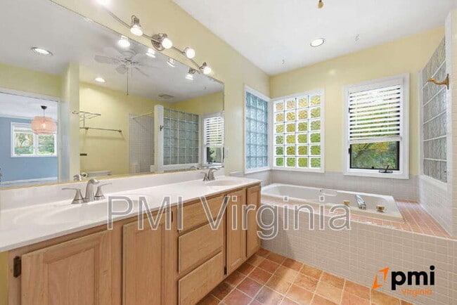 Building Photo - 1128 Kempsville Rd