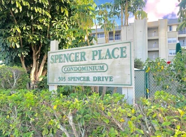 Building Photo - 505 Spencer Dr