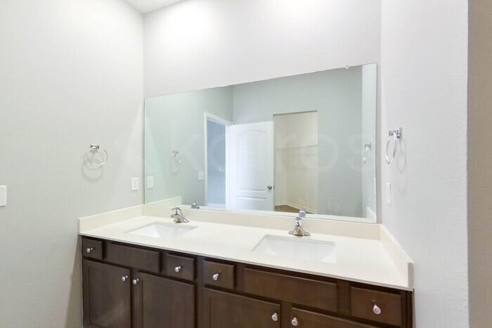 Building Photo - 30084 Fedora Cir